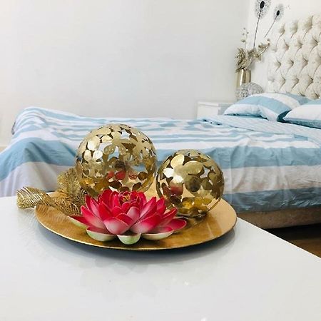 Lux Apartment In Gatwick クローリー エクステリア 写真